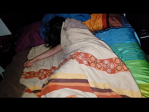 ❤️ Anak tiri memarahi ibu tirinya semasa dia tidur. ❤️ Lucah tegar di lucah ms.muitohentai.ru ❌️❤